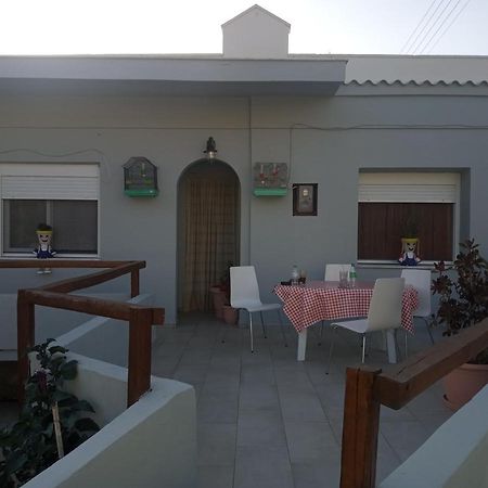Katerina'S Apartments Kini Dış mekan fotoğraf