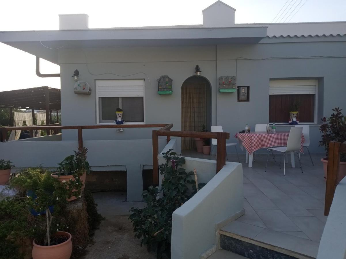 Katerina'S Apartments Kini Dış mekan fotoğraf