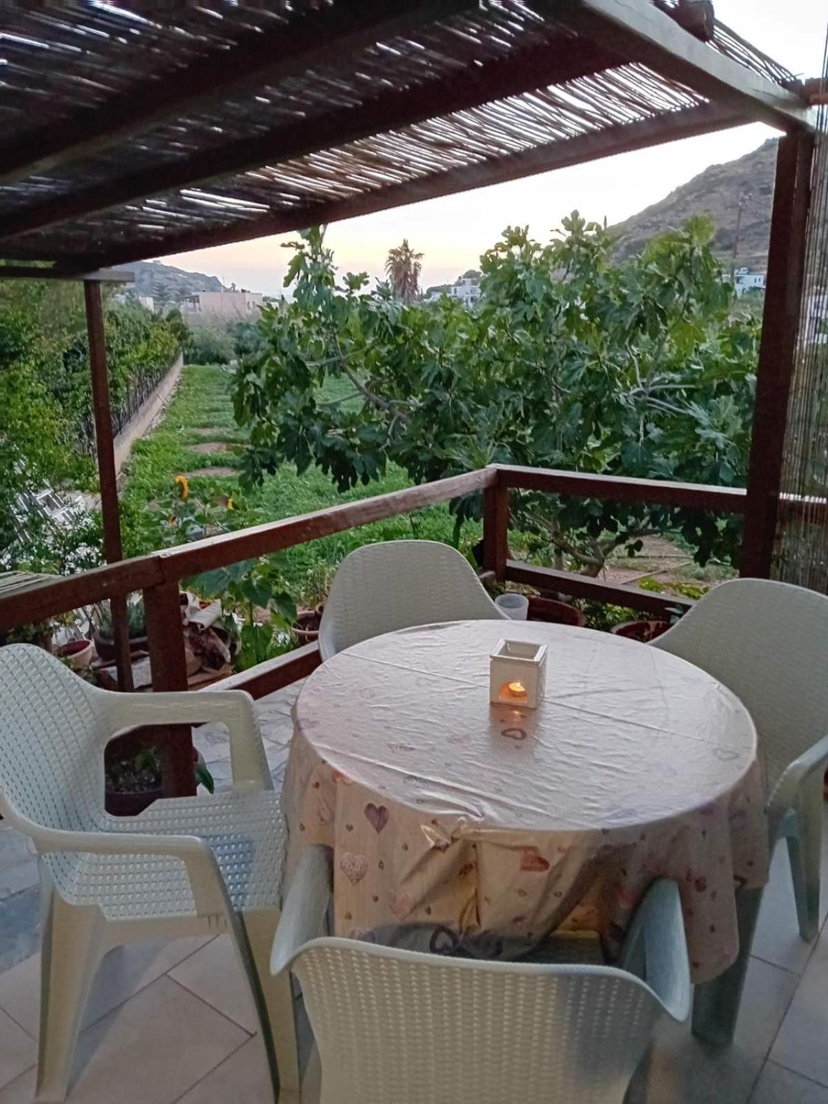 Katerina'S Apartments Kini Dış mekan fotoğraf