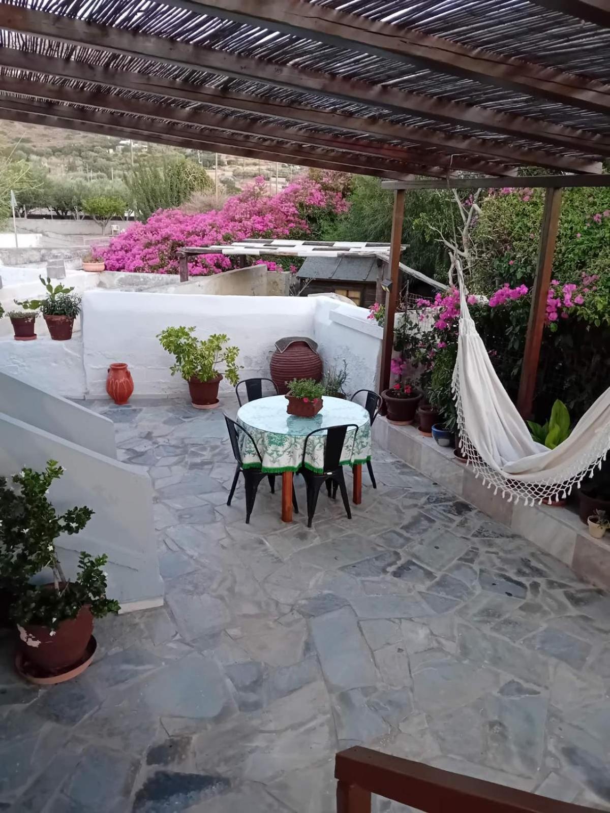 Katerina'S Apartments Kini Dış mekan fotoğraf